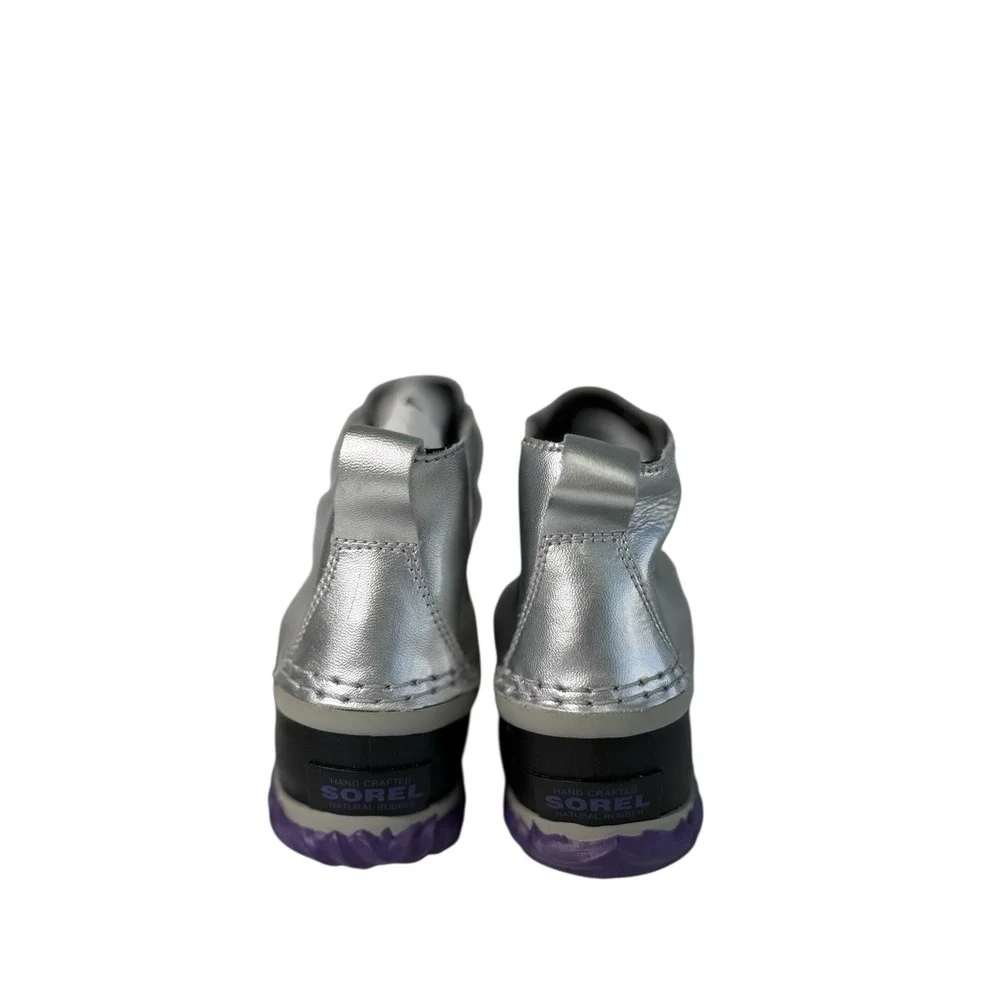 Sorel Youth Out n‎ About Plus Metallic Silver, Black With Purple Boots Size 1 Y